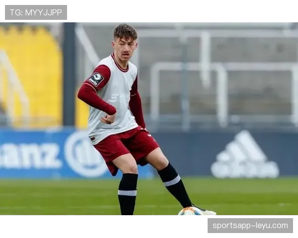 拜仁青训再结硕果,新星闪耀引足坛关注 拜仁青训再结硕果,新星闪耀引足坛关注