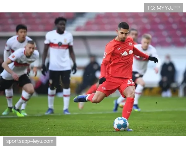 莱比锡中场组织力再显威风，球队状态回暖稳步前行