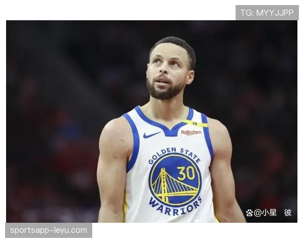 库明加从单打转无球跑动为库里拉开空间显著提升效率