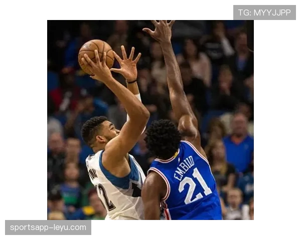 恩比德挡拆制造错位提升篮下效率，成费城攻防核心